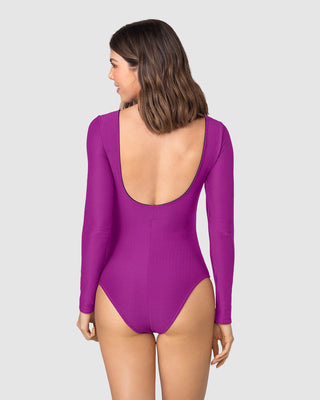Vestido de baño entero manga larga con abertura en abdomen#color_429-morado