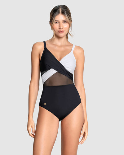 vestido-de-bano-entero-control-suave-de-abdomen-elaborado-con-nylon-reciclado#color_701-negro-blanco