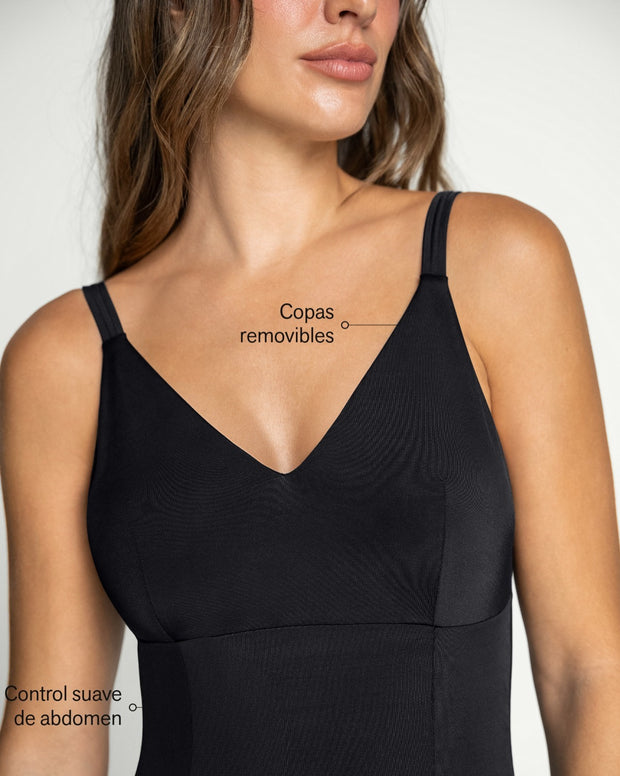 Vestido de baño entero con copas y efecto cintura reloj de arena