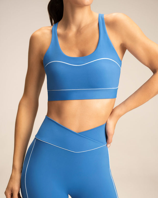 Top deportivo con cargaderas dobles