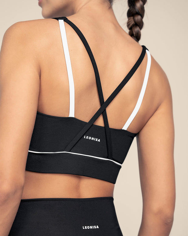 Top deportivo con cargaderas dobles en espalda