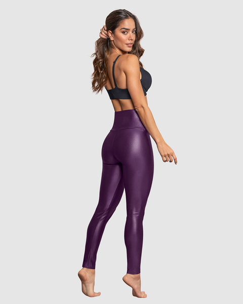 Leggings con control de abdomen y acabado efecto cuero#color_429-morado-medio