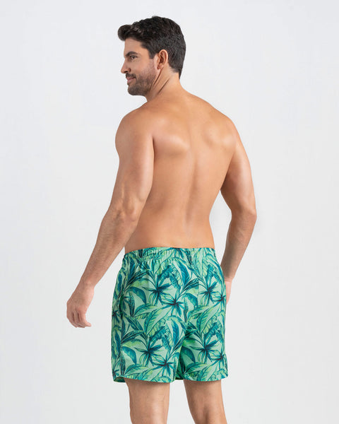 Pantaloneta corta de baño para hombre elaborada con pet reciclado#color_796-estampado-hojas-verde