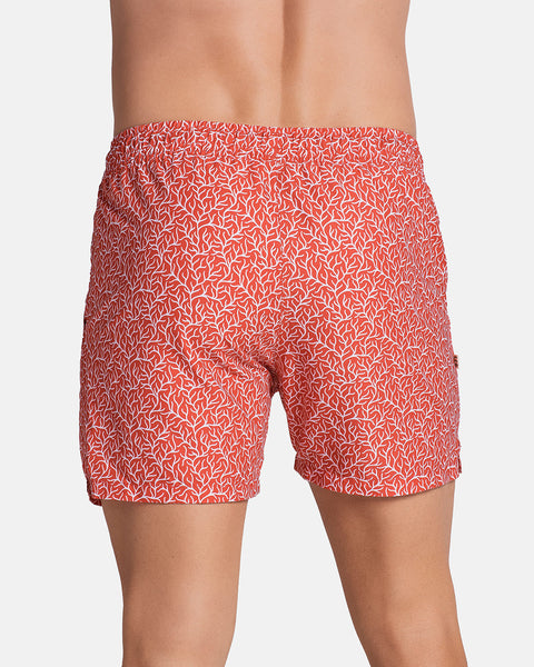 Pantaloneta de baño con malla interna y cintura ajustable#color_a84-estampado-coral-rojo