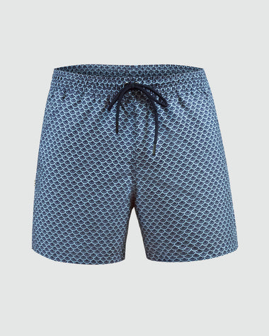 Pantaloneta de baño con malla interna y cintura ajustable#color_b00-estampado-azul-oscuro