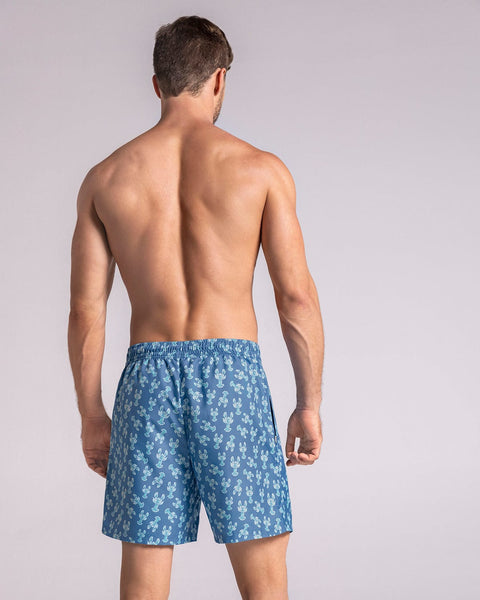 Pantaloneta de baño con malla interna y cintura ajustable#color_b40-estampado-azul-cangrejo