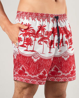 Pantaloneta de baño masculina con práctico bolsillo al lado derecho#color_001-estampado-palmeras