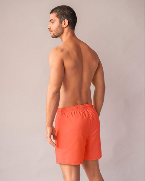Pantaloneta de baño masculina con práctico bolsillo al lado derecho#color_244-naranja