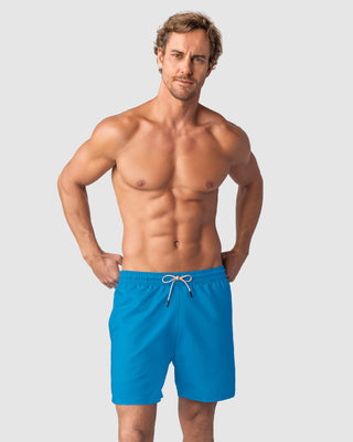 Pantaloneta de baño masculina con práctico bolsillo al lado derecho#color_545-azul
