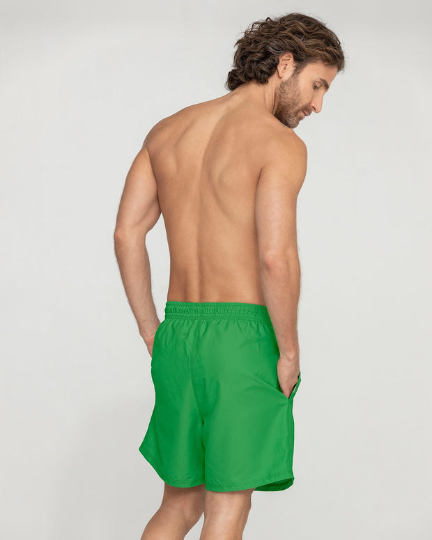 Pantaloneta de baño masculina con práctico bolsillo al lado derecho#color_670-verde-claro