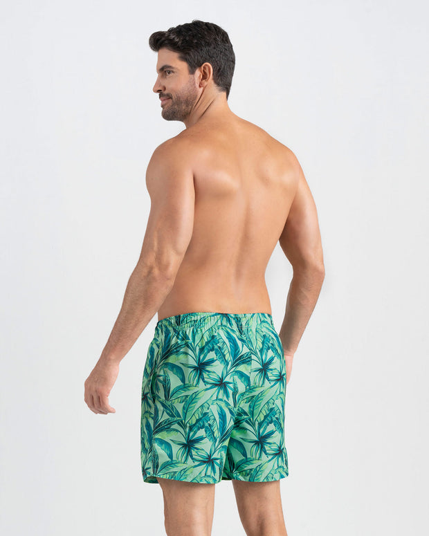 Pantaloneta de baño masculina con práctico bolsillo al lado derecho#color_796-estampado-hojas-verde