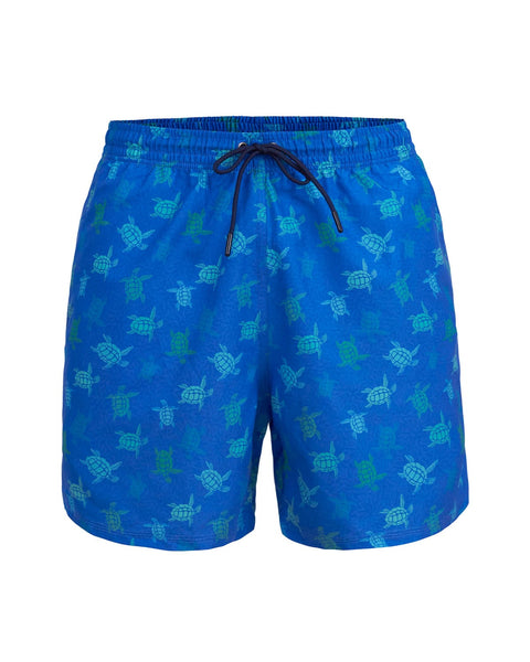 Pantaloneta de baño masculina con práctico bolsillo al lado derecho#color_b01-estampado-tortugas