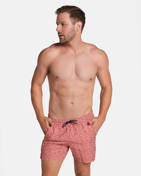 Pantaloneta corta de baño elaborada con PET reciclado#color_a84-estampado-coral