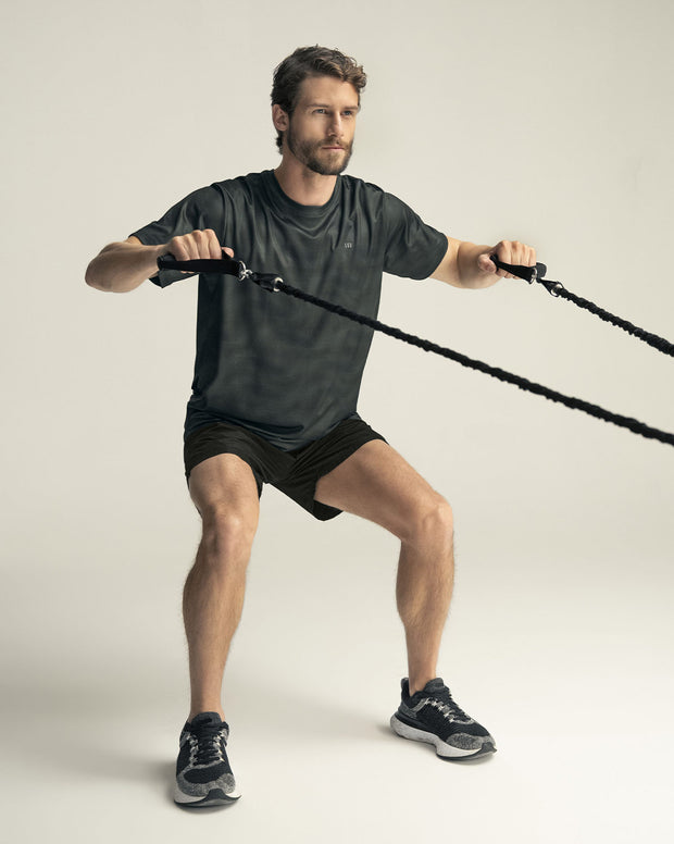 Camiseta deportiva masculina con tecnología de secado rápido