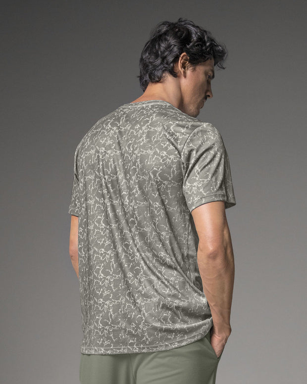 Camiseta deportiva masculina con tecnología de secado rápido
