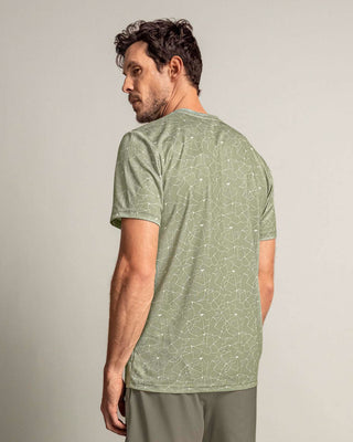 Camiseta deportiva masculina con tecnología de secado rápido#color_a78-estampado-verde