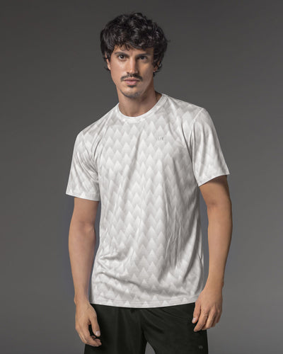 Camiseta deportiva masculina con tecnología de secado rápido#color_a92-blanco-estampado-triangulo