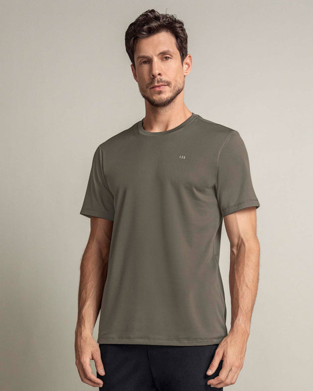 Camiseta deportiva masculina semiajustada de secado rápido