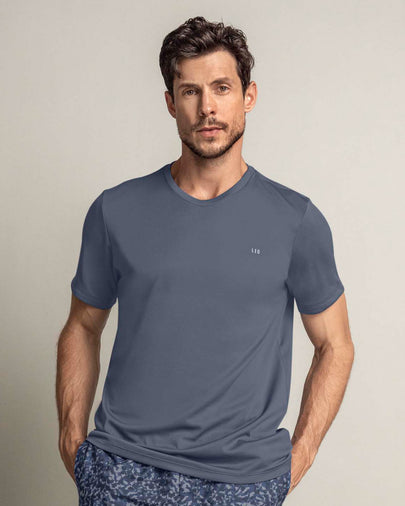 Camiseta deportiva masculina semiajustada de secado rápido#color_915-azul-grisaceo