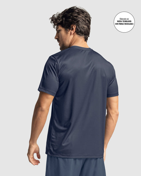 Camiseta deportiva con tela texturizada que permite el paso del aire#color_457-azul-oscuro