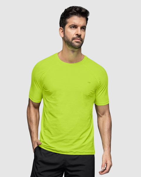 Camiseta deportiva con tela texturizada que permite el paso del aire#color_622-amarillo-neon