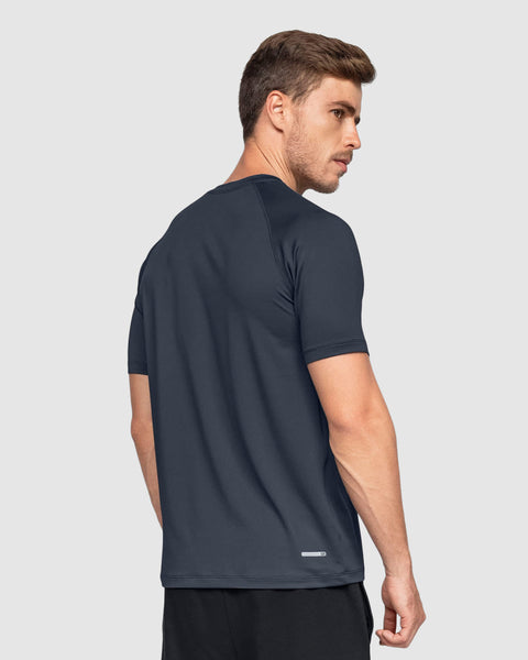 Camiseta deportiva con tela texturizada que permite el paso del aire#color_779-gris-oscuro