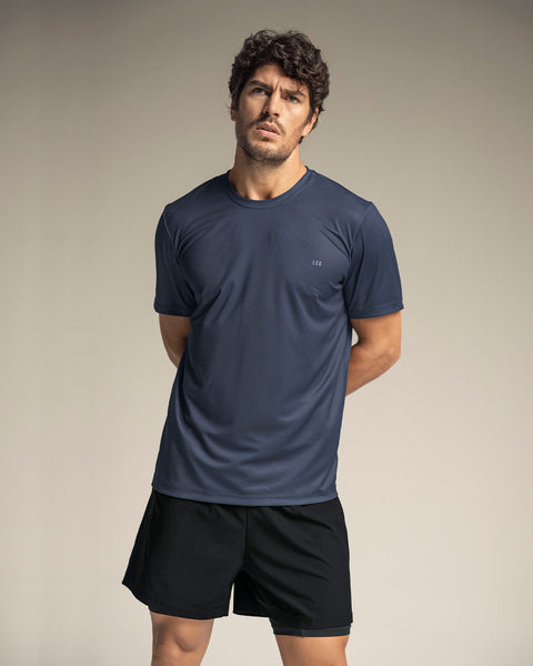 Camiseta deportiva con tela texturizada y transpirable#color_457-azul-grisaceo