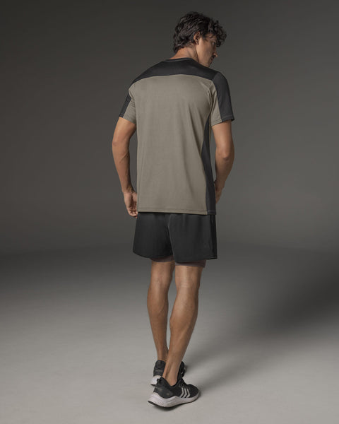 Camiseta deportiva masculina manga corta#color_606-arenas