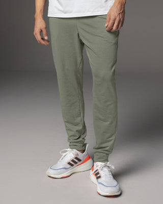 Jogger deportivo estilo sudadera con bolsillos laterales funcionales#color_198-verde-empolvado