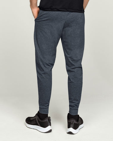 Jogger deportivo estilo sudadera con bolsillos laterales funcionales#color_755-gris-jaspe-oscuro