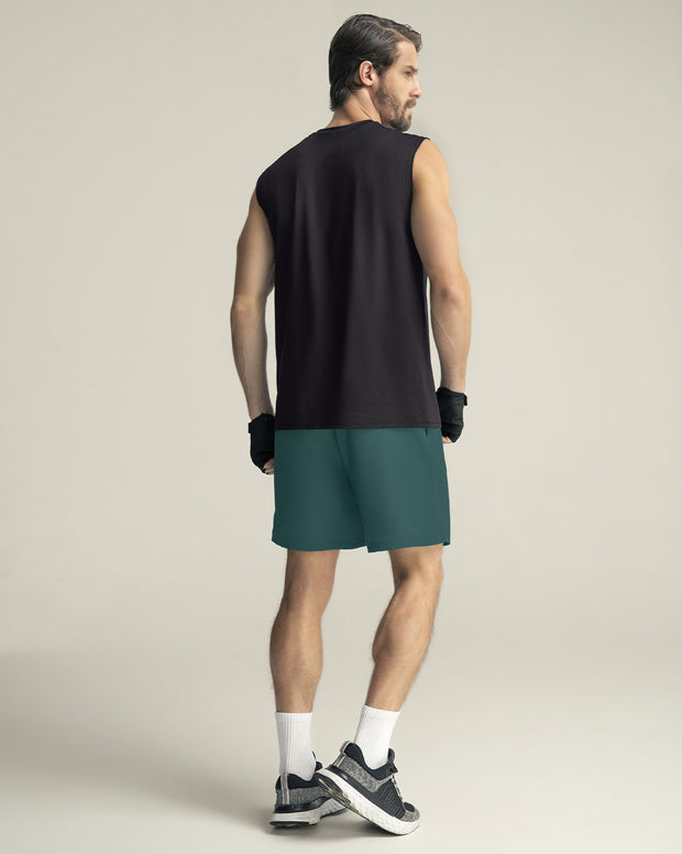 Pantaloneta deportiva con bolsillos funcionales