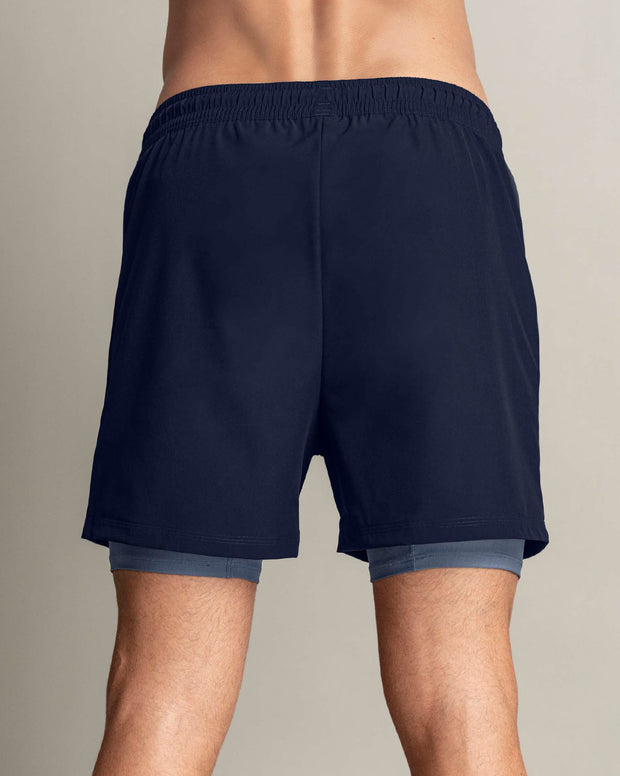 Pantaloneta deportiva con bolsillo lateral con bóxer interno