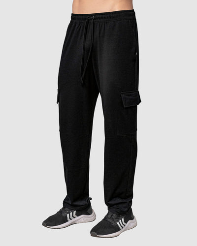 Pantalón deportivo bota recta con bolsillos tipo cargo#color_700-negro