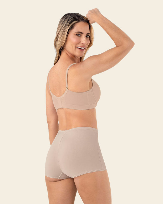 Brasier triangular de realce suave y espalda ancha