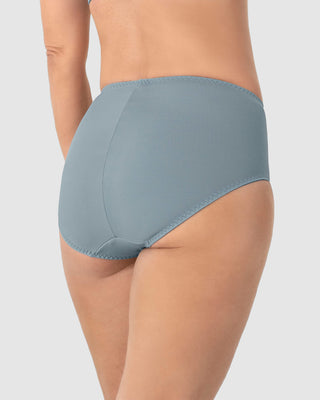 Panty clásico de control suave con toques de encaje en abdomen#color_159-azul-claros