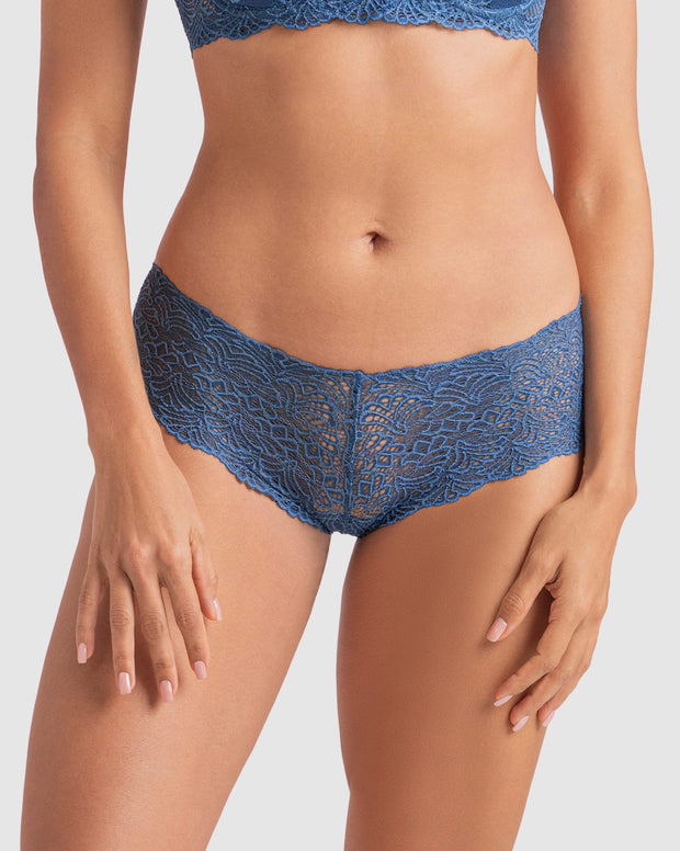 Panty estilo hípster en encaje sexy con refuerzo en algodón