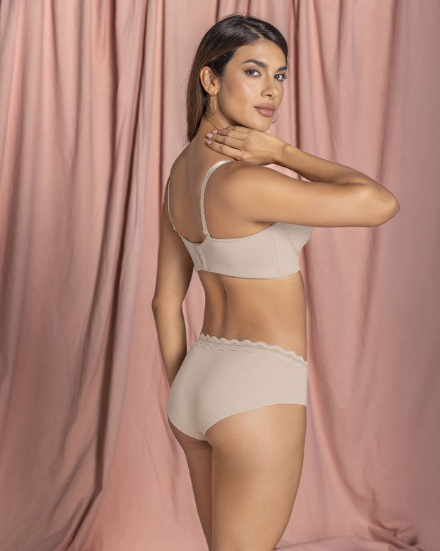 Panty hípster con encaje en cintura tiro medio