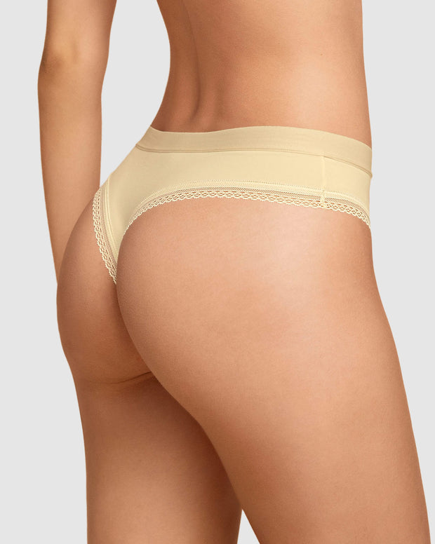Paquete x 3 panties brasilera Liso + Encaje