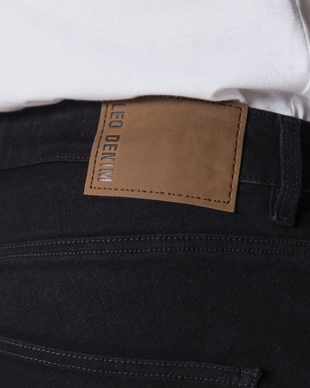 Jean slim con bota ajustada
