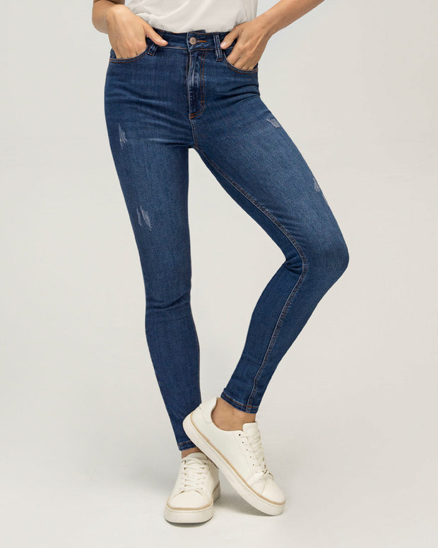 Jeans skinny esenciales para mujer