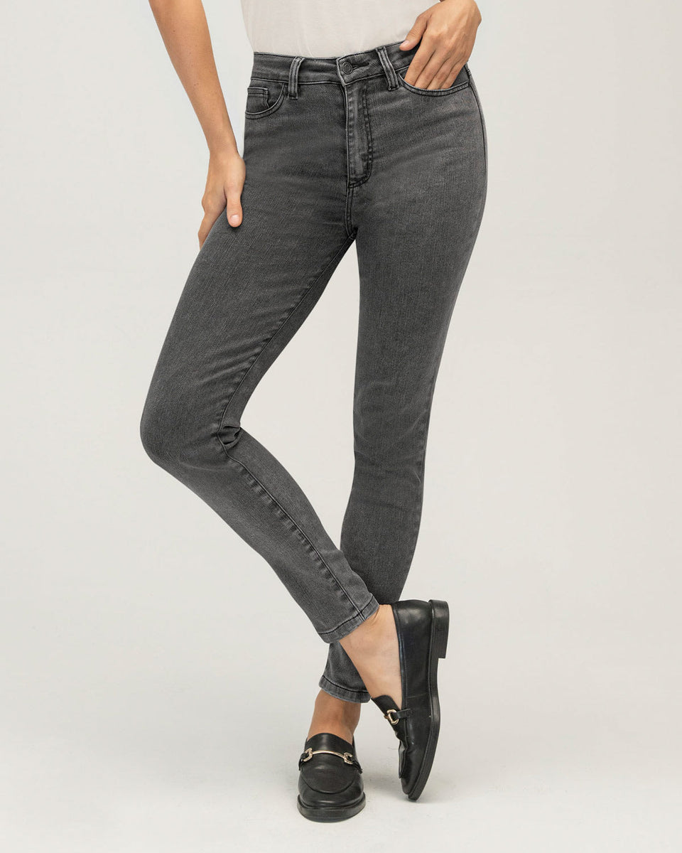 Jeans skinny esenciales para mujer