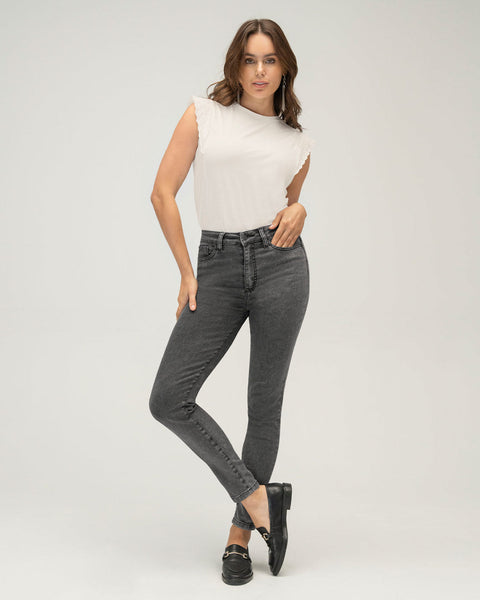 Jeans skinny esenciales para mujer#color_711-gris