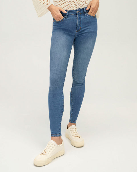 Jean skinny levanta cola#color_052-azul-medio