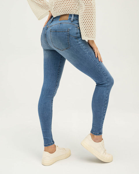 Jean skinny levanta cola#color_052-azul-medio