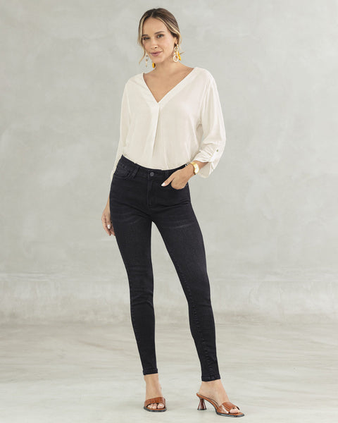 Jean skinny levanta cola#color_700-negro