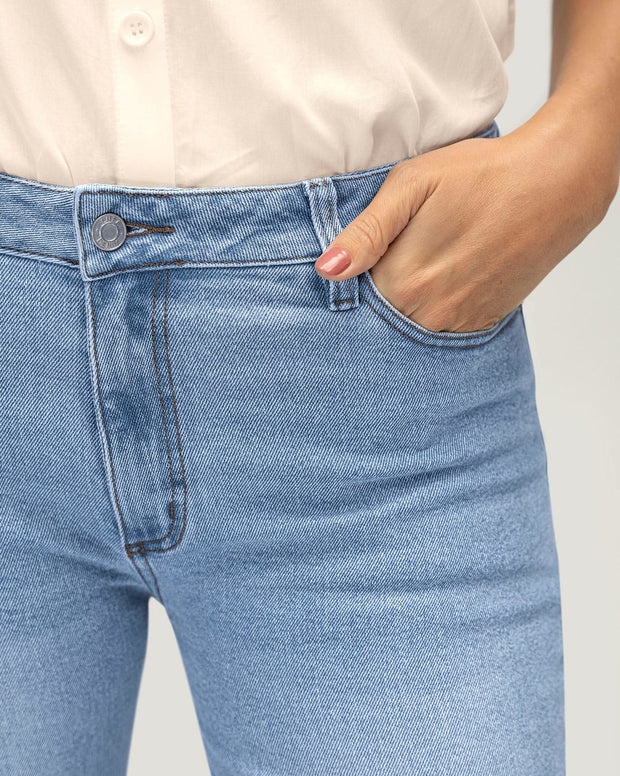 Jean bota recta para mujer