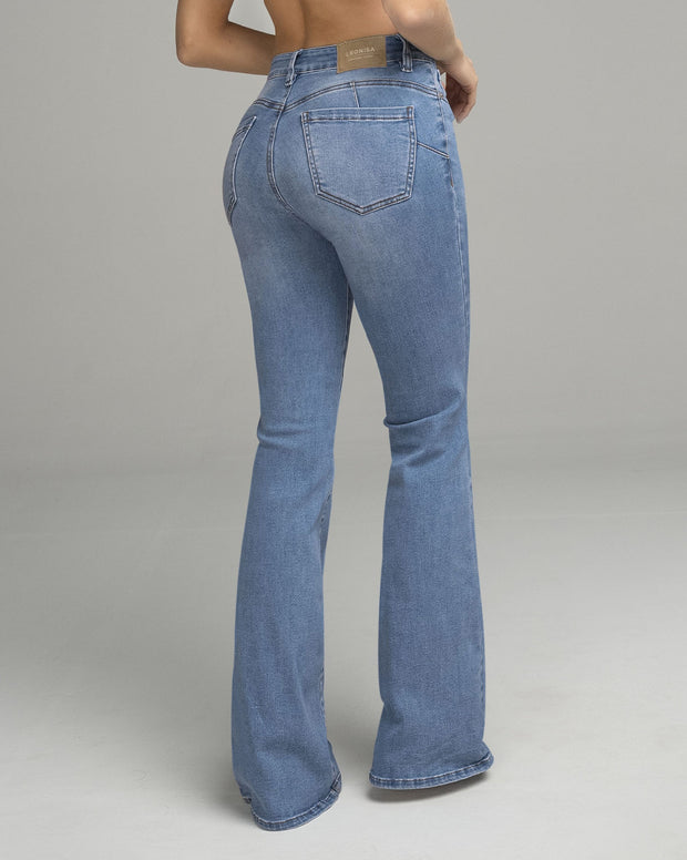 Jean levanta cola bota flare