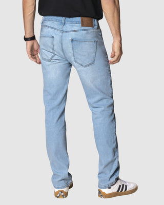 Jean bota recta básico para hombre#color_022-azul-claro