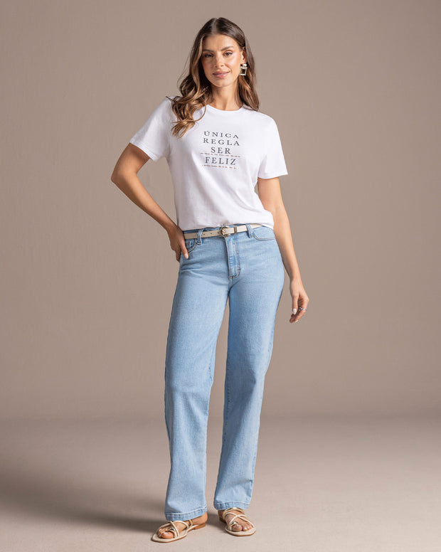 Camiseta manga corta con mensaje en el frente