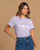Camiseta manga corta con mensaje en el frente#color_490-lila-claro